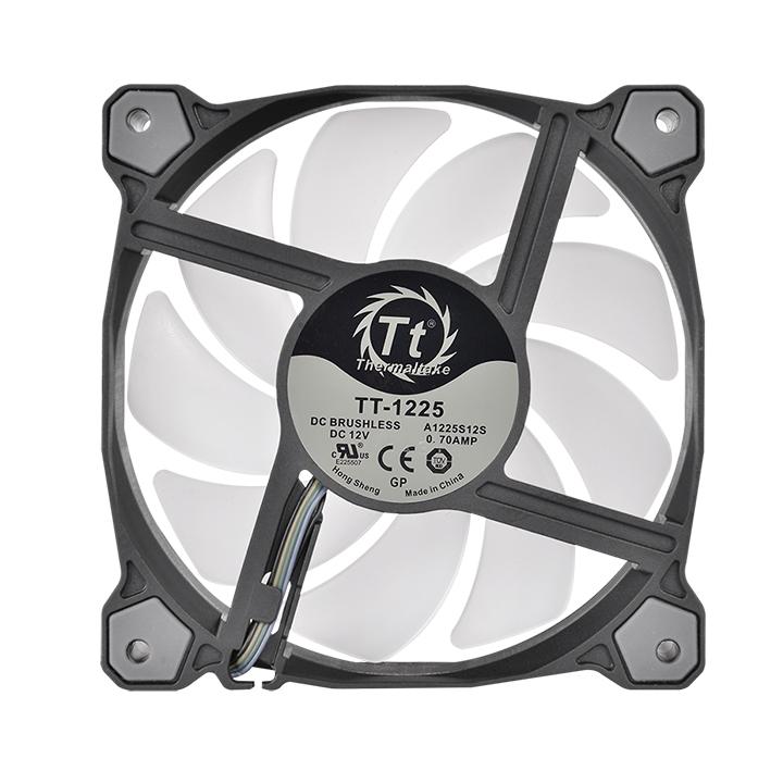 Pure Plus 12 RGB Radiator Fan TT Premium Edition (3-Fan Pack)